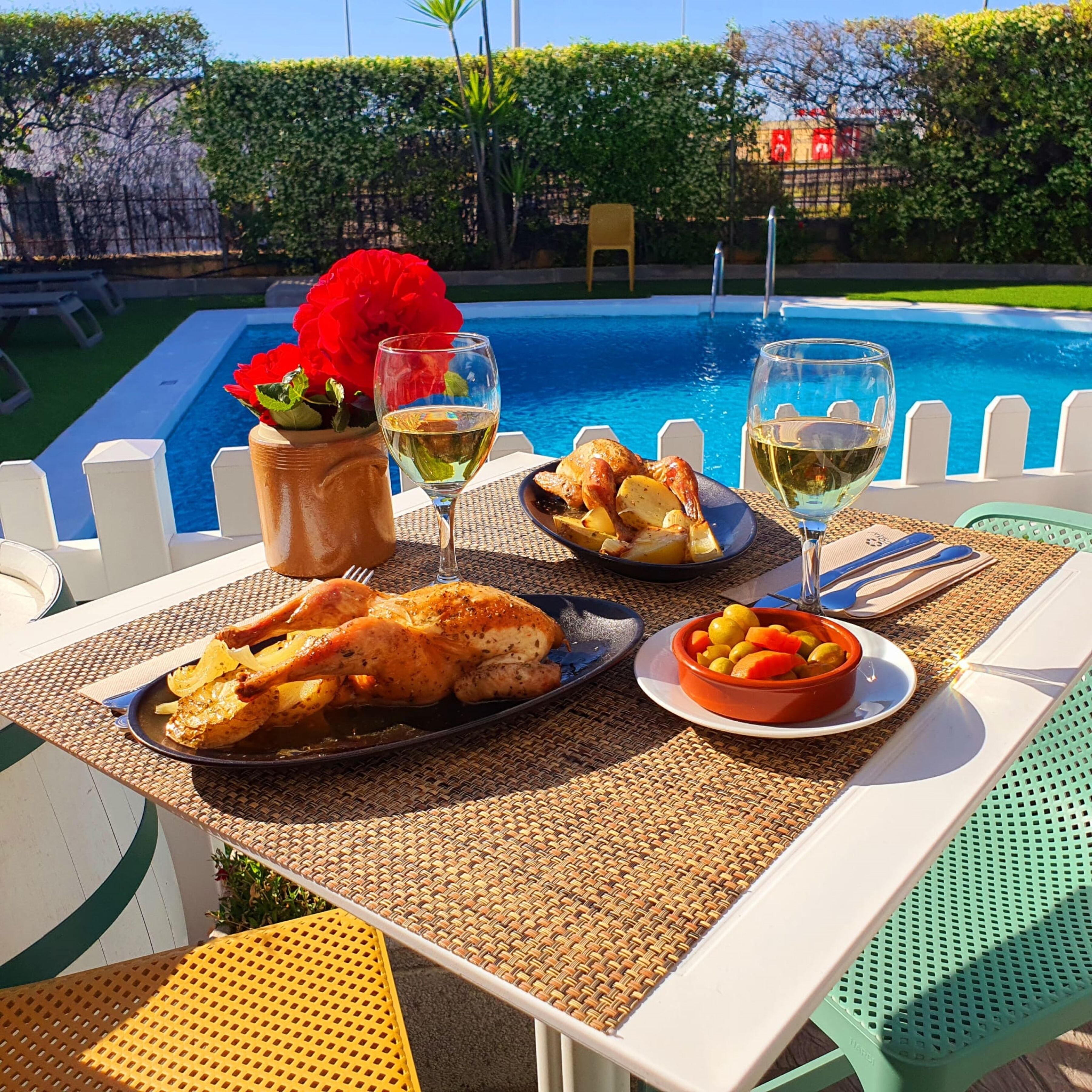 outdoor pool, pool loungers