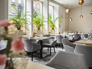 Breakfast, lunch and dinner served - Mercure Opole (Opole)