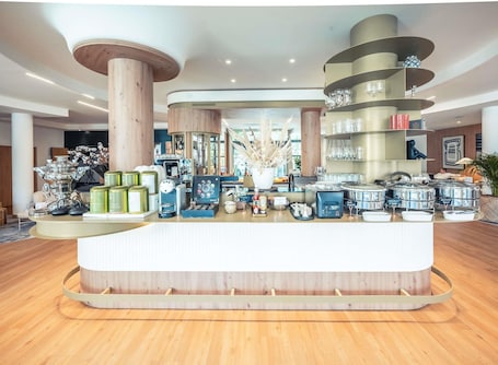 Daily buffet breakfast (EUR 22 per person)