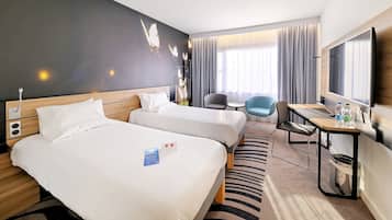 1 bedroom, premium bedding, minibar, in-room safe