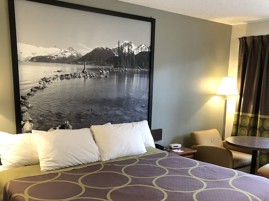 Bureau, chambres insonorisées, Wi-Fi gratuit, draps fournis