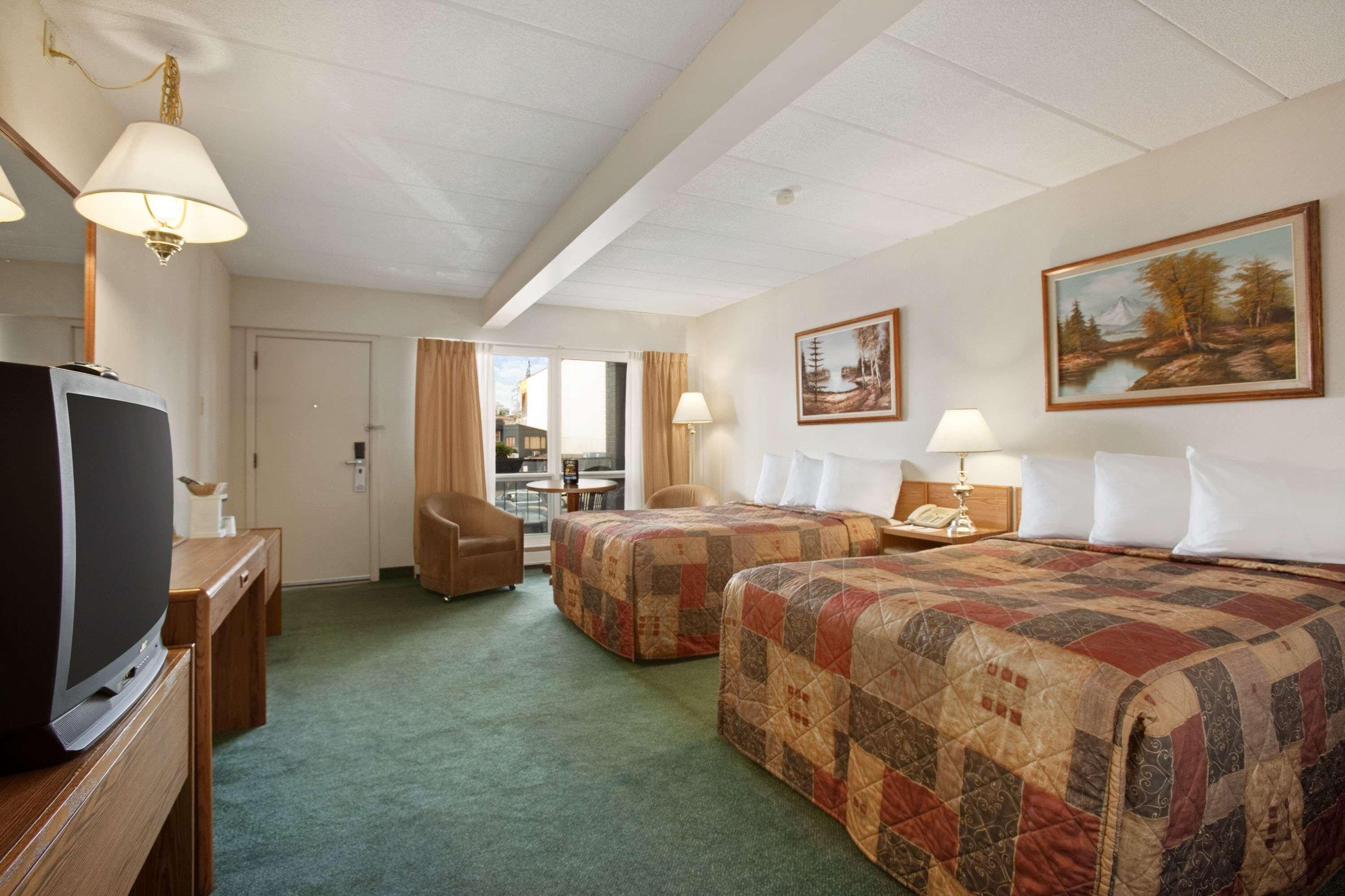 In-room safe, free cribs/infant beds, rollaway beds, free WiFi