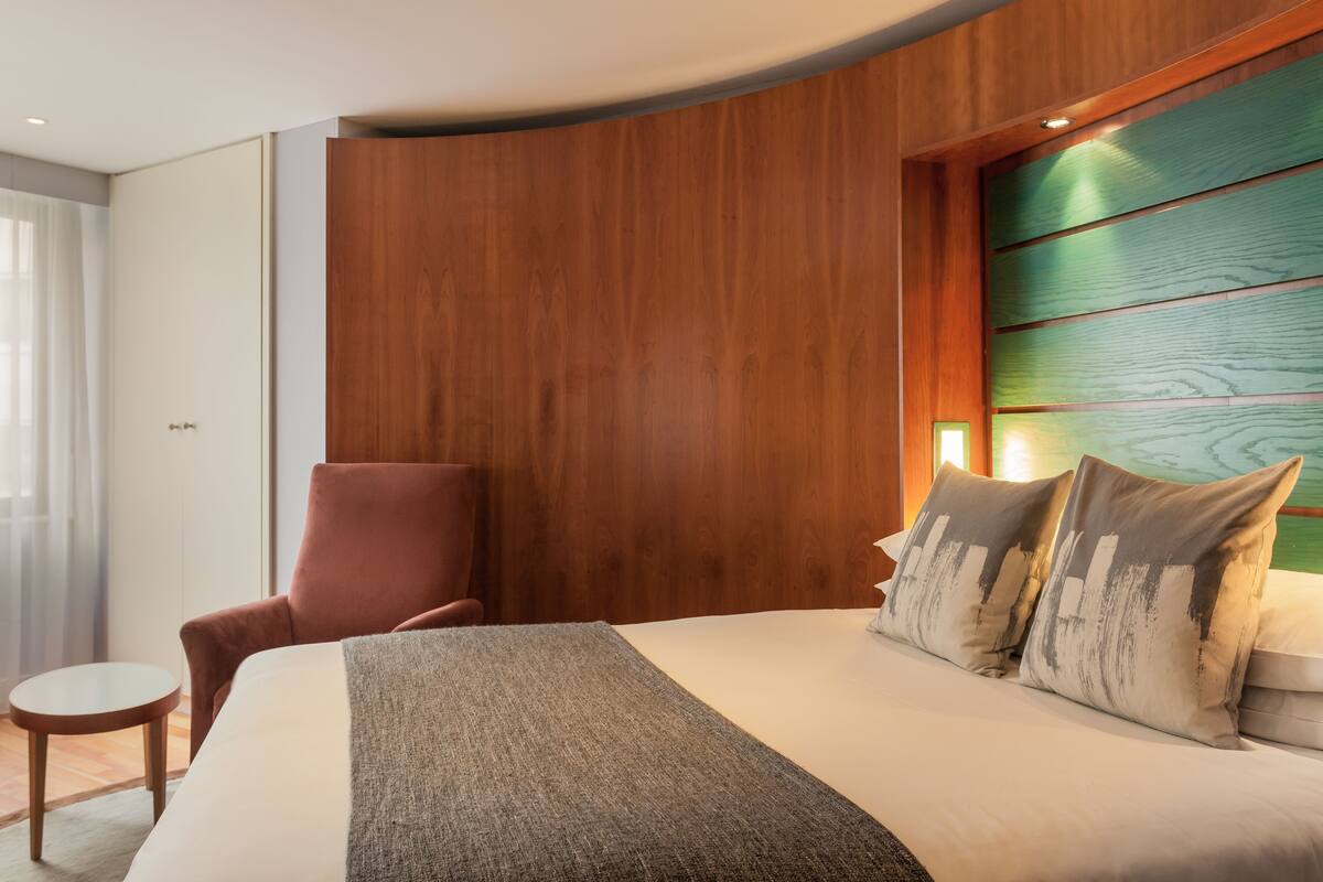 Couette en duvet d'oie, coffres-forts dans les chambres, bureau