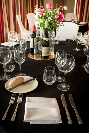 Lunch and dinner served - Mercure Bristol Brigstow Hotel (Bristol)