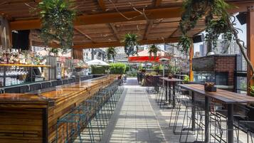 3 barer/lounger, cocktailbar, bar på tagterrassen