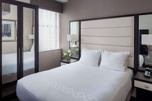 Literie de qualité, lit avec matelas à plateau-coussin, coffre-fort