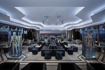 5 bars/lounges, rooftop bar at Palms Casino Resort