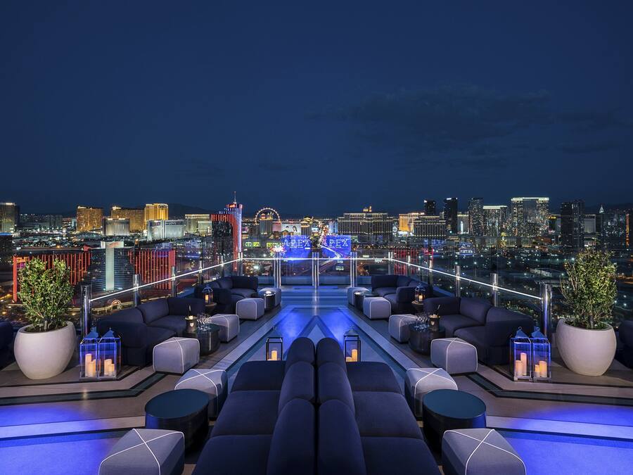 5 Bars/Lounges, Bar auf der Dachterrasse