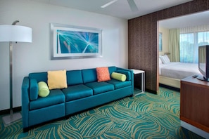 Premium bedding, desk, iron/ironing board, free cribs/infant beds