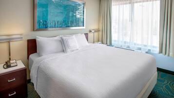 Ropa de cama de alta calidad y escritorio