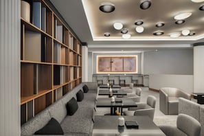Breakfast and dinner served - AC Hotel by Marriott Old Montreal (Montreal)