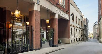 AC Hotel by Marriott Old Montreal