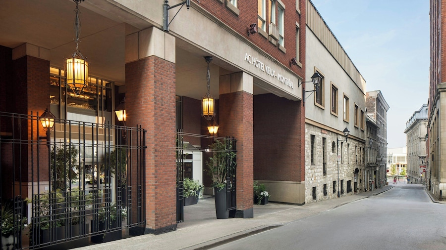 AC Hotel by Marriott Old Montreal