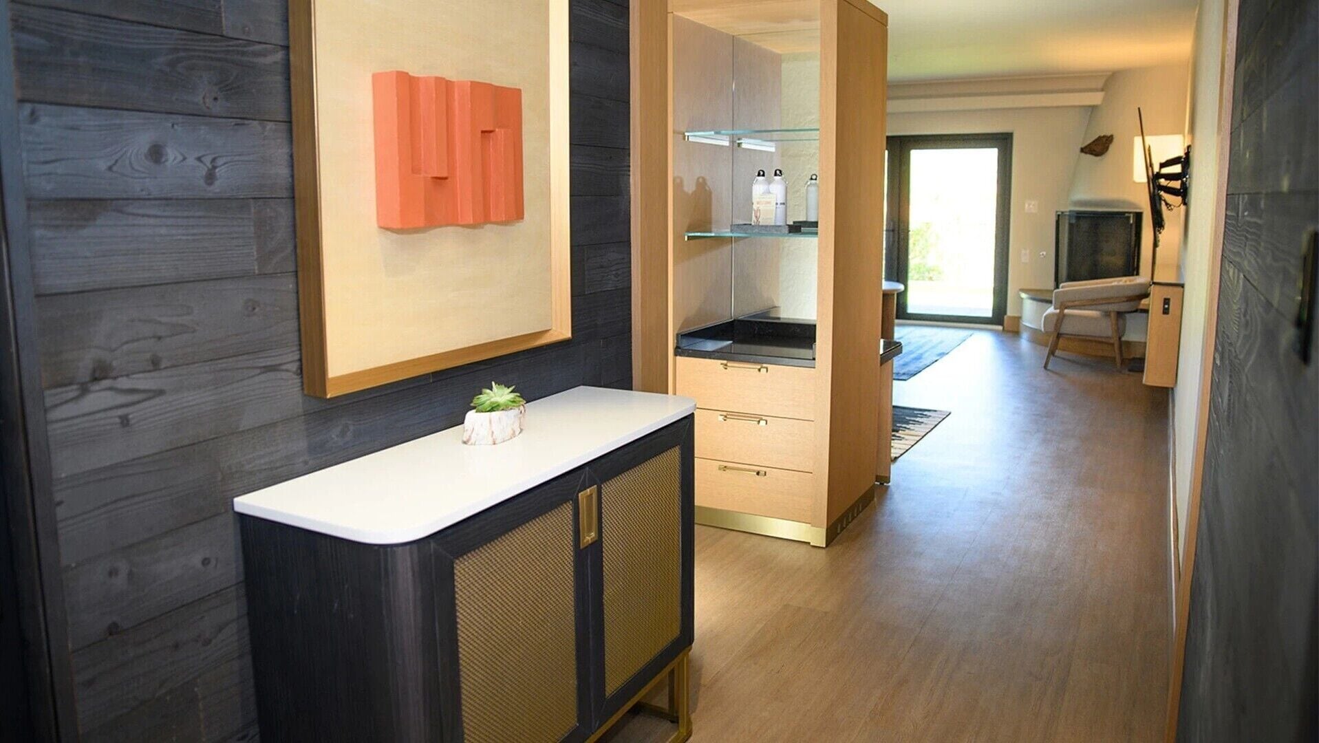 junior suite (cliffs) | hypo-allergenic bedding, blackout curtains, iron/ironing board