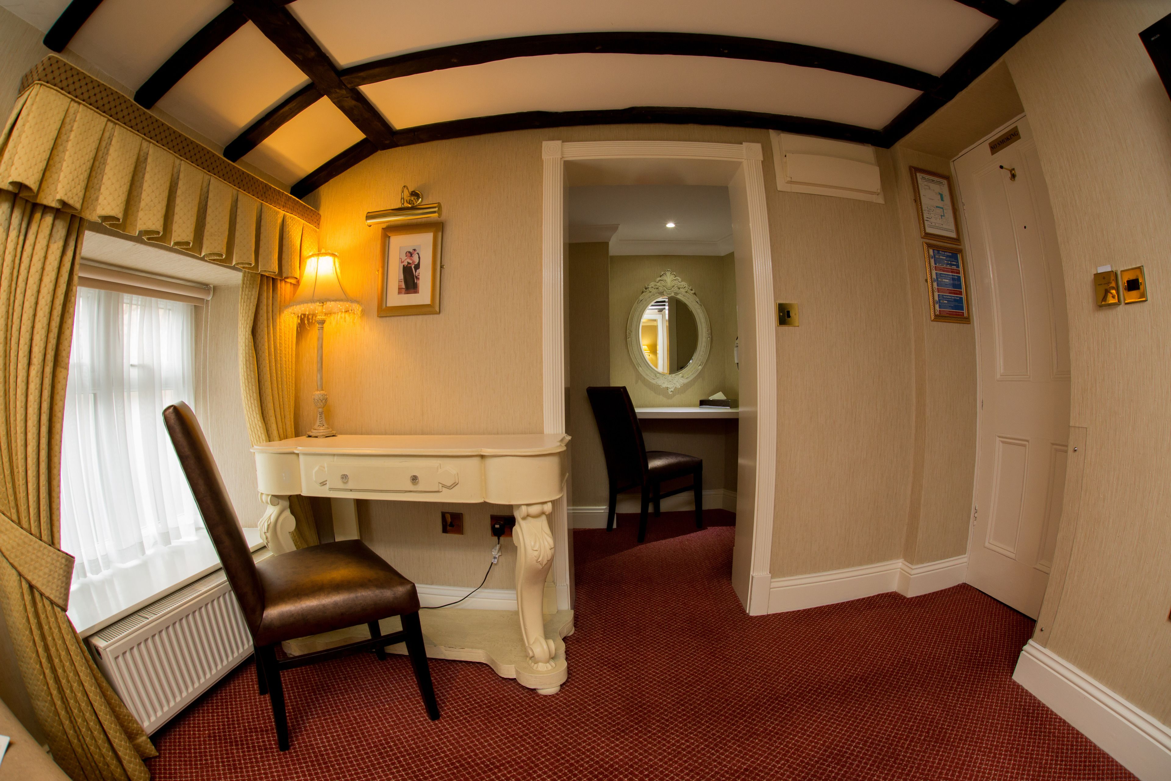 premium bedding, in-room safe, individually decorated