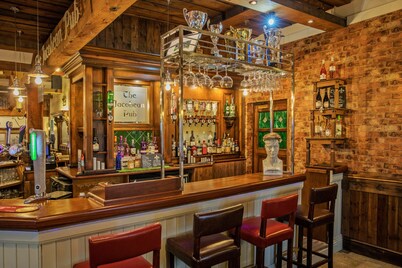 Rogerthorpe Manor Hotel