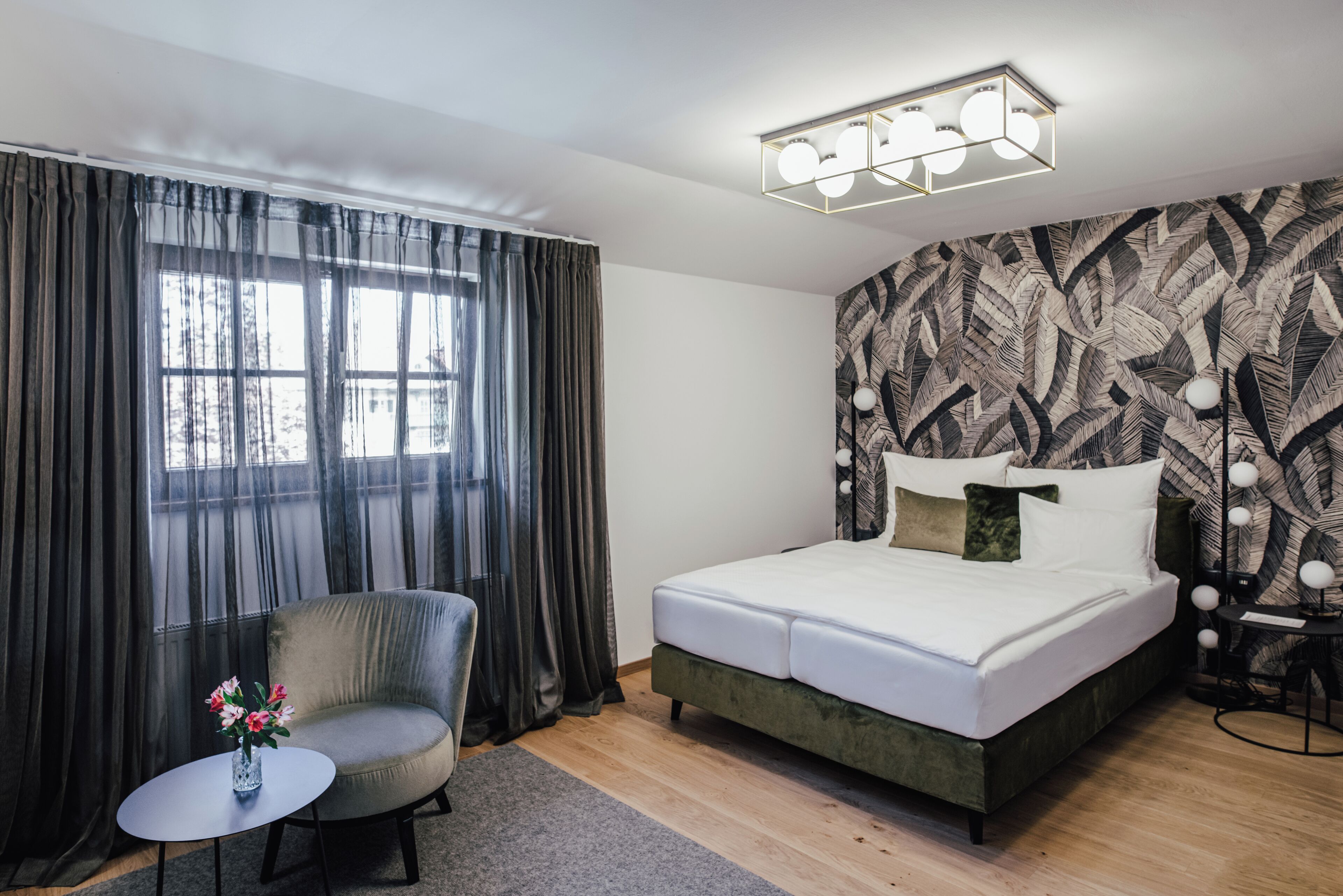 minibar, in-room safe, individually furnished, desk