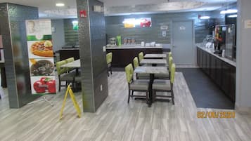 包自助早餐