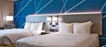 Comfort Inn & Suites Geneva - West Chicago