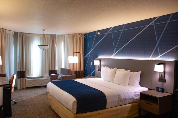 Desk, blackout curtains, iron/ironing board, free cots/infant beds