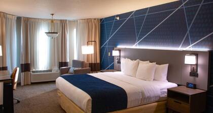 Comfort Inn & Suites Geneva - West Chicago