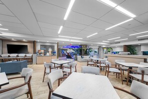 Lobby - Holiday Inn Express San Juan Condado by IHG (San Juan)