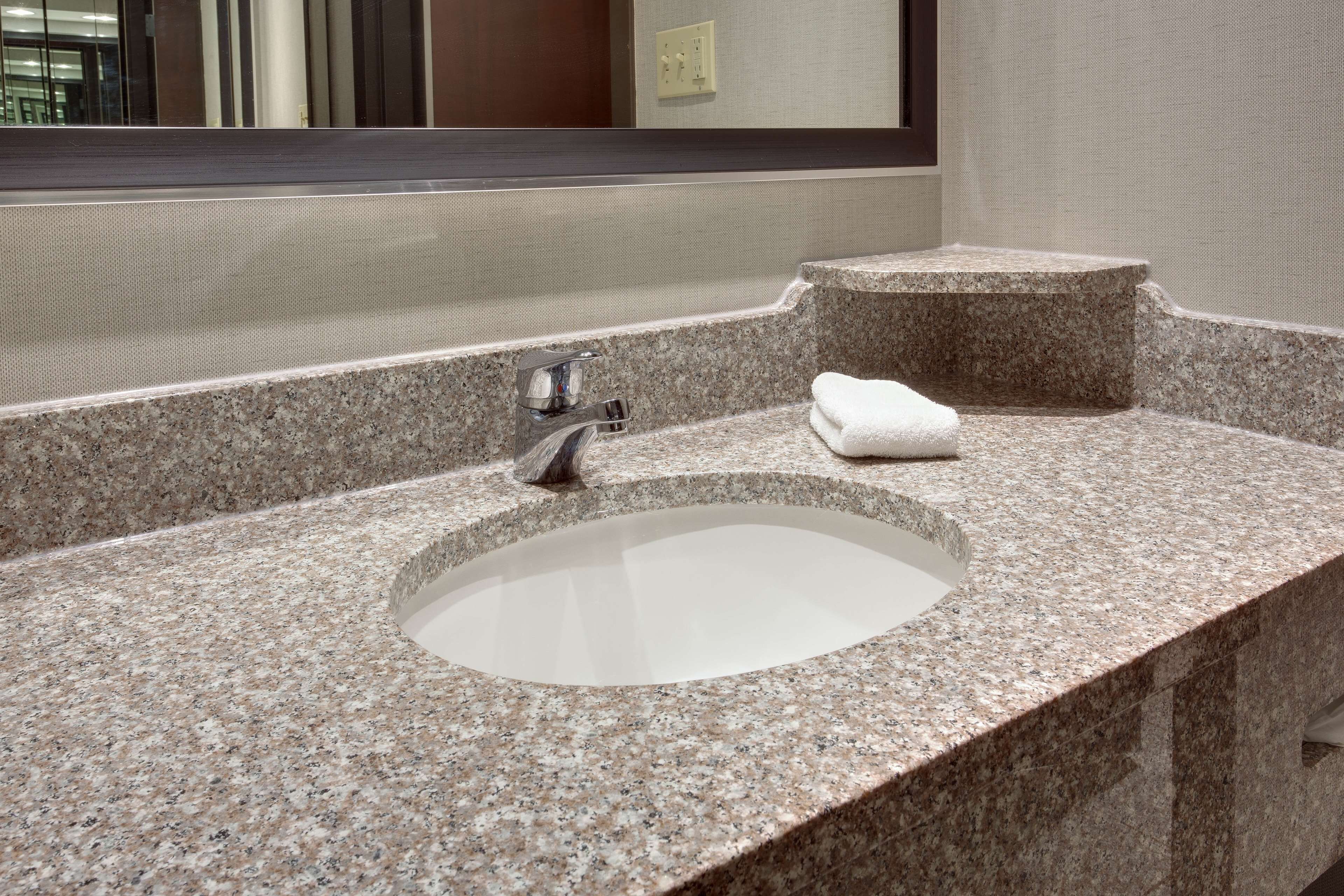 combined shower/bathtub, free toiletries, hair dryer, towels