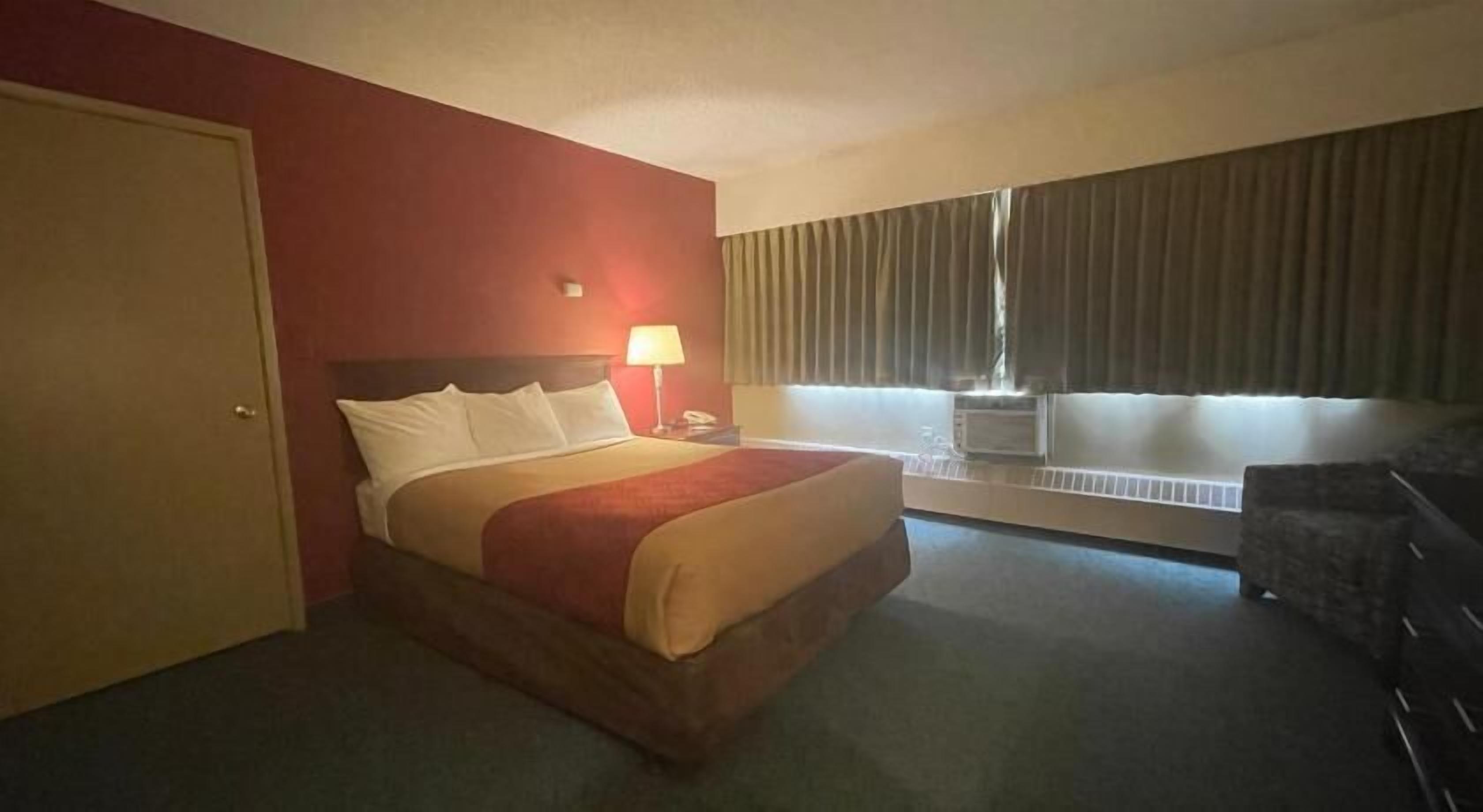 Schreibtisch, laptopgeeigneter Arbeitsplatz, Verdunkelungsvorhänge