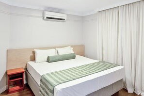 Hypo-allergenic bedding, minibar, in-room safe, desk - Blue Tree Garden Bauru (Bauru)