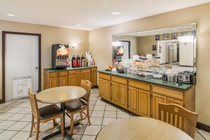 Free daily continental breakfast