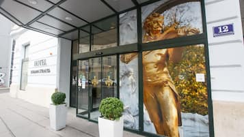 Entrada de la propiedad