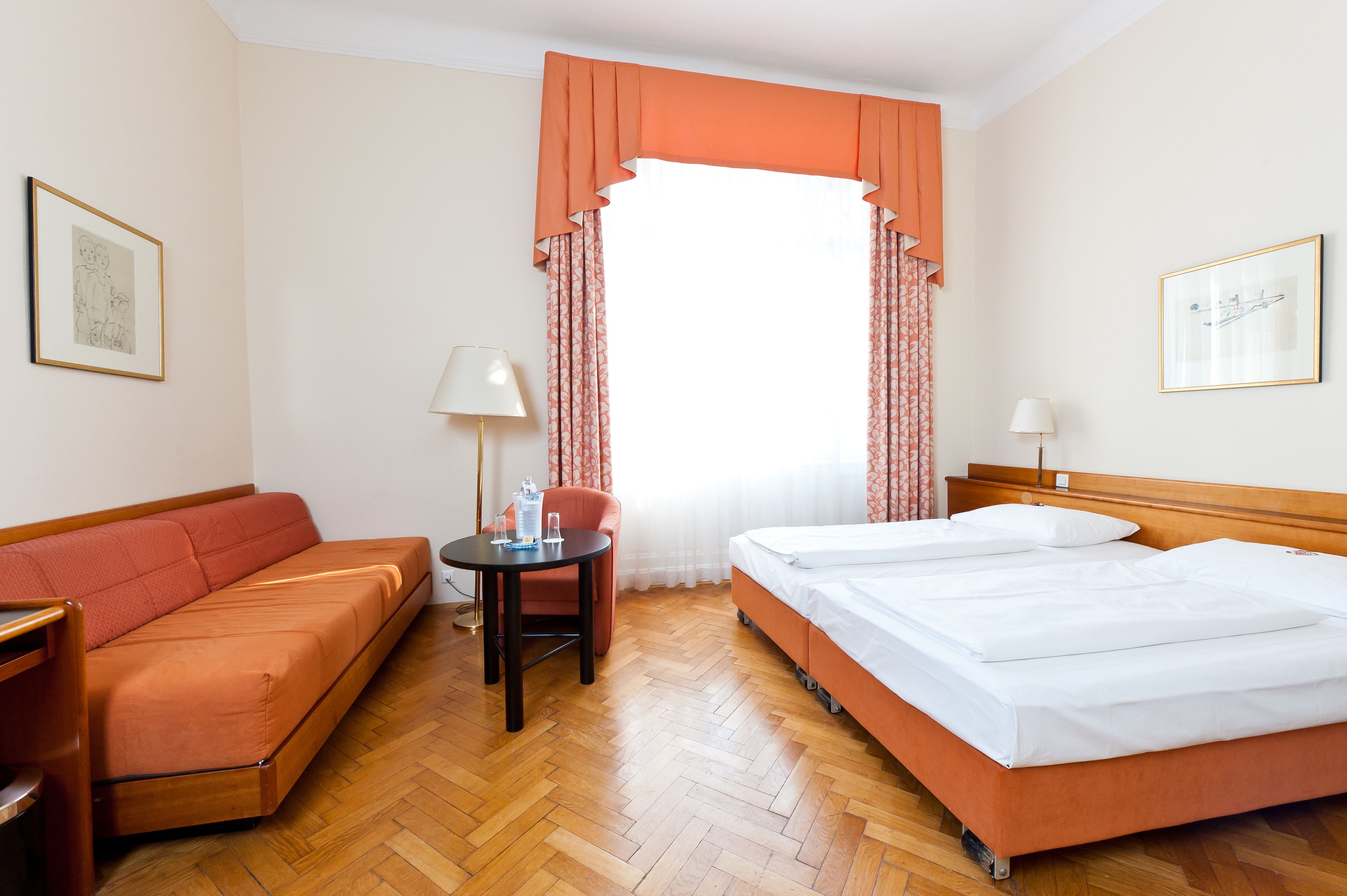 Premium bedding, minibar, in-room safe, desk