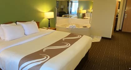 Quality Inn Bolingbrook I-55