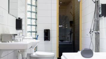 Suite, Multiple Beds, Non Smoking, Kitchenette (Third bed is Single Bed) | Bathroom | Shower, hair dryer, towels