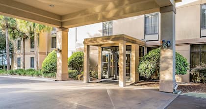 Comfort Inn University