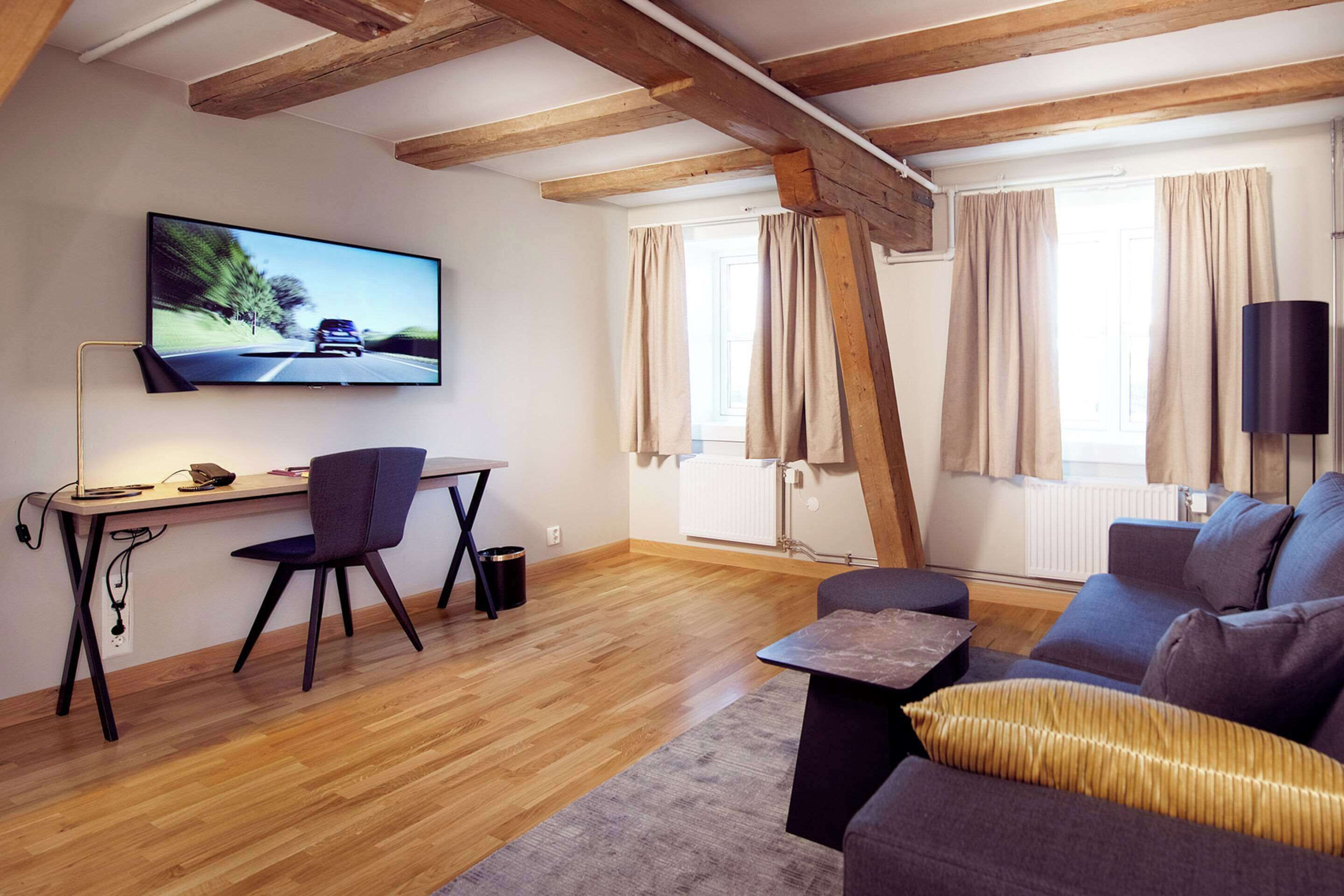 deluxe double room, 1 double bed | 1 bedroom, blackout curtains, iron/ironing board, bed sheets