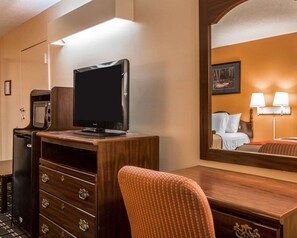 Desk, iron/ironing board, free WiFi, bed sheets