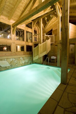 Piscina interna, piscina externa