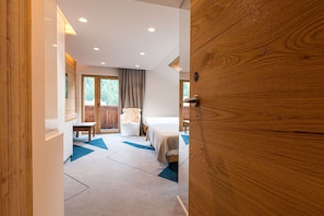 Superior Room, Multiple Beds, Non Smoking, Mountain View | Minibar, in-room safe, desk, soundproofing