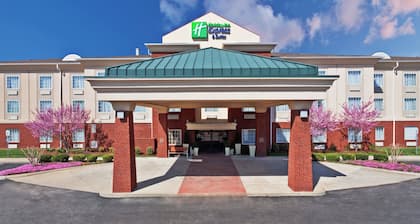 Holiday Inn Express & Suites Manchester by IHG