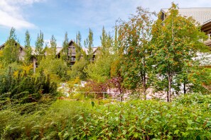 Condo, 1 chambre, baignoire à remous, vue sur la piscine (The Aspens 262) | Terrain de l’hébergement 