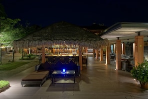 Poolside bar