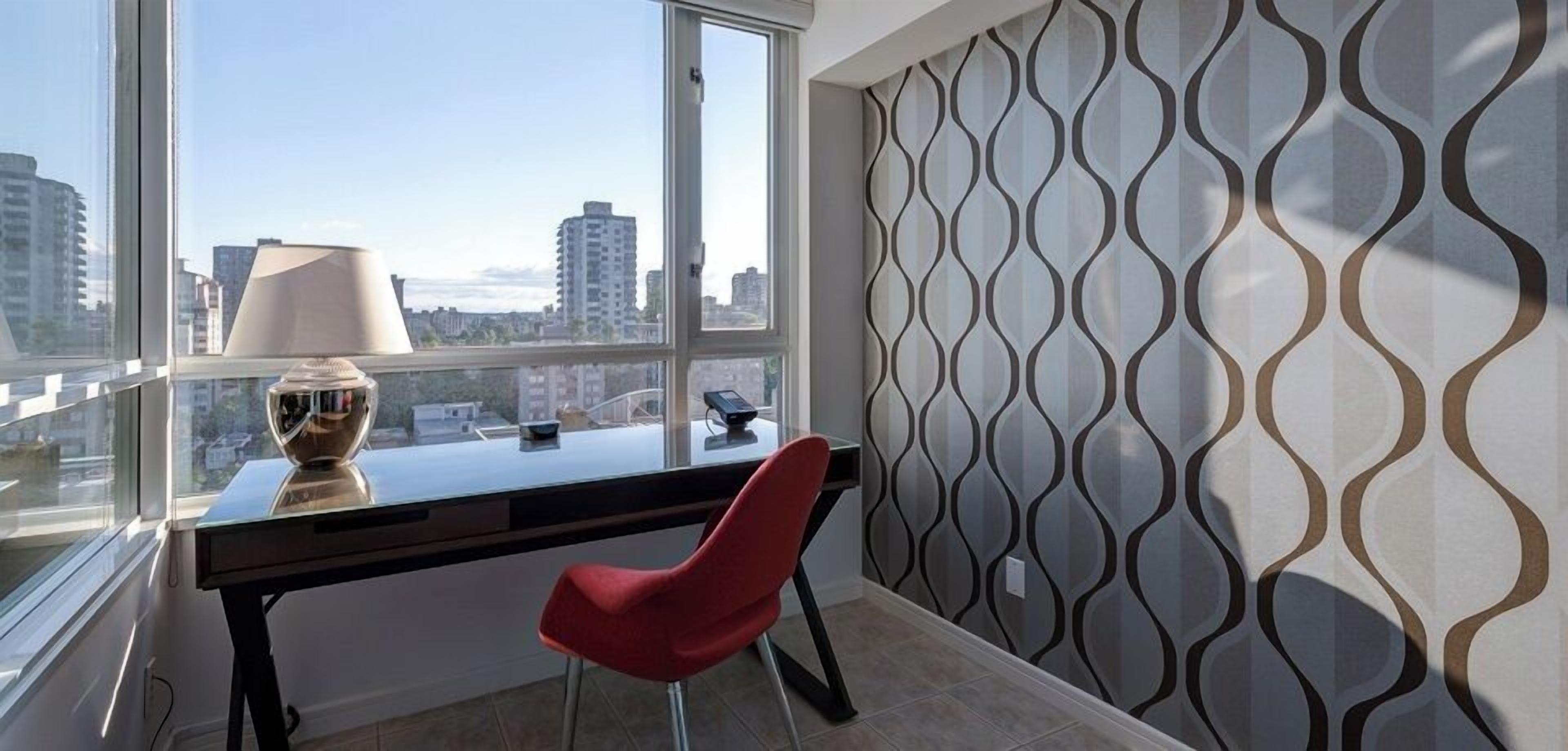 standard 1-bedroom suite (1 king) | living area | 42-inch lcd tv with cable channels, tv, dvd player