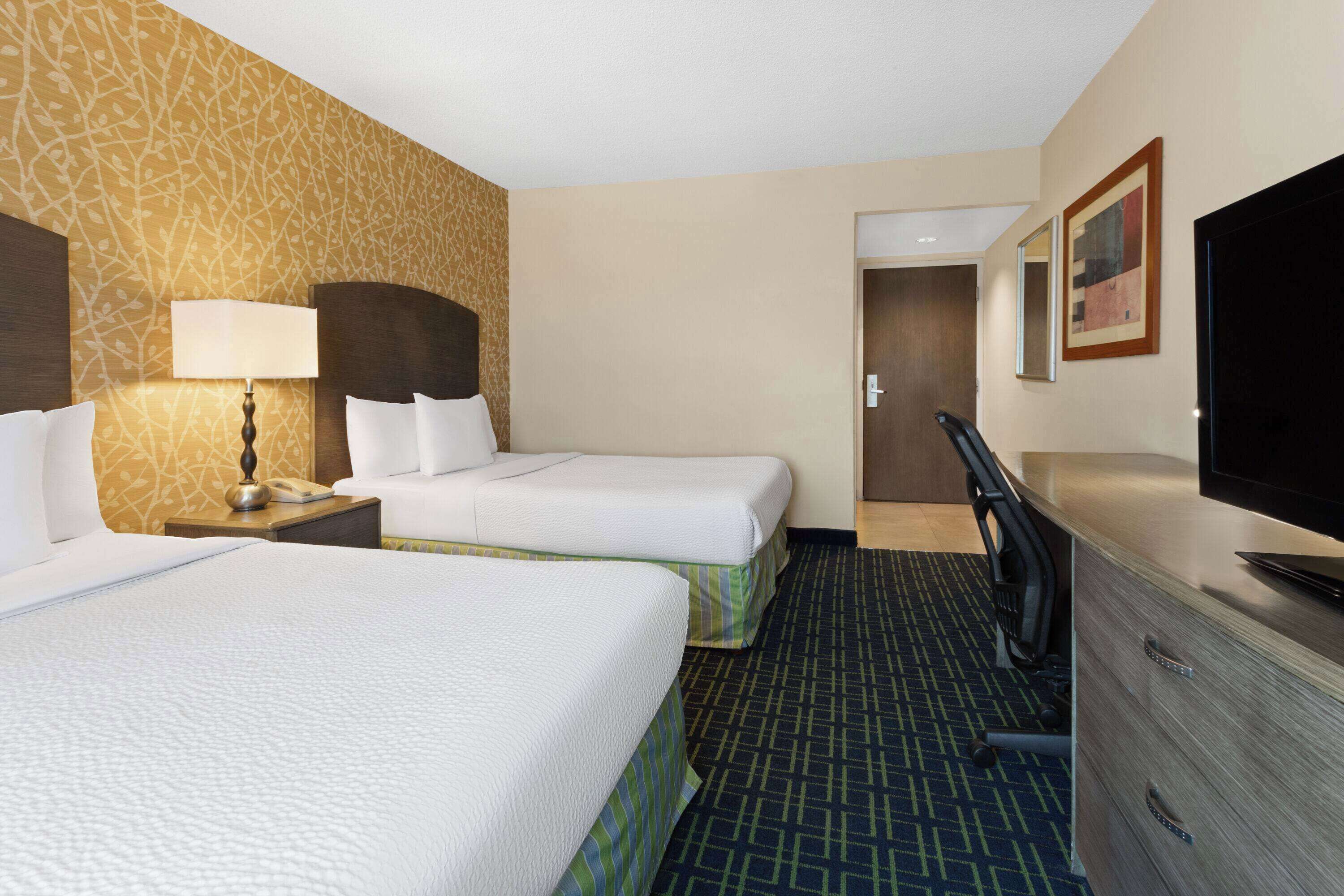 in-room safe, desk, iron/ironing board, rollaway beds