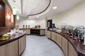 Free daily continental breakfast