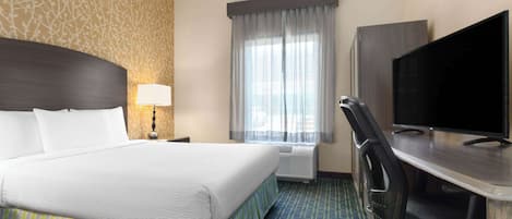 Room, 1 Queen Bed, Accessible, Non Smoking | In-room safe, desk, iron/ironing board, rollaway beds