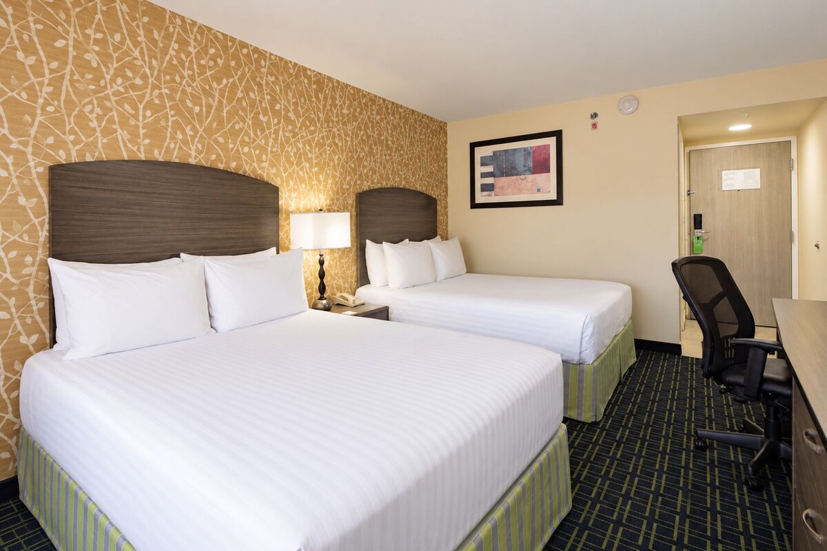 Standard Room, 2 Double Beds, Non Smoking | Premium bedding, down comforters, in-room safe, desk