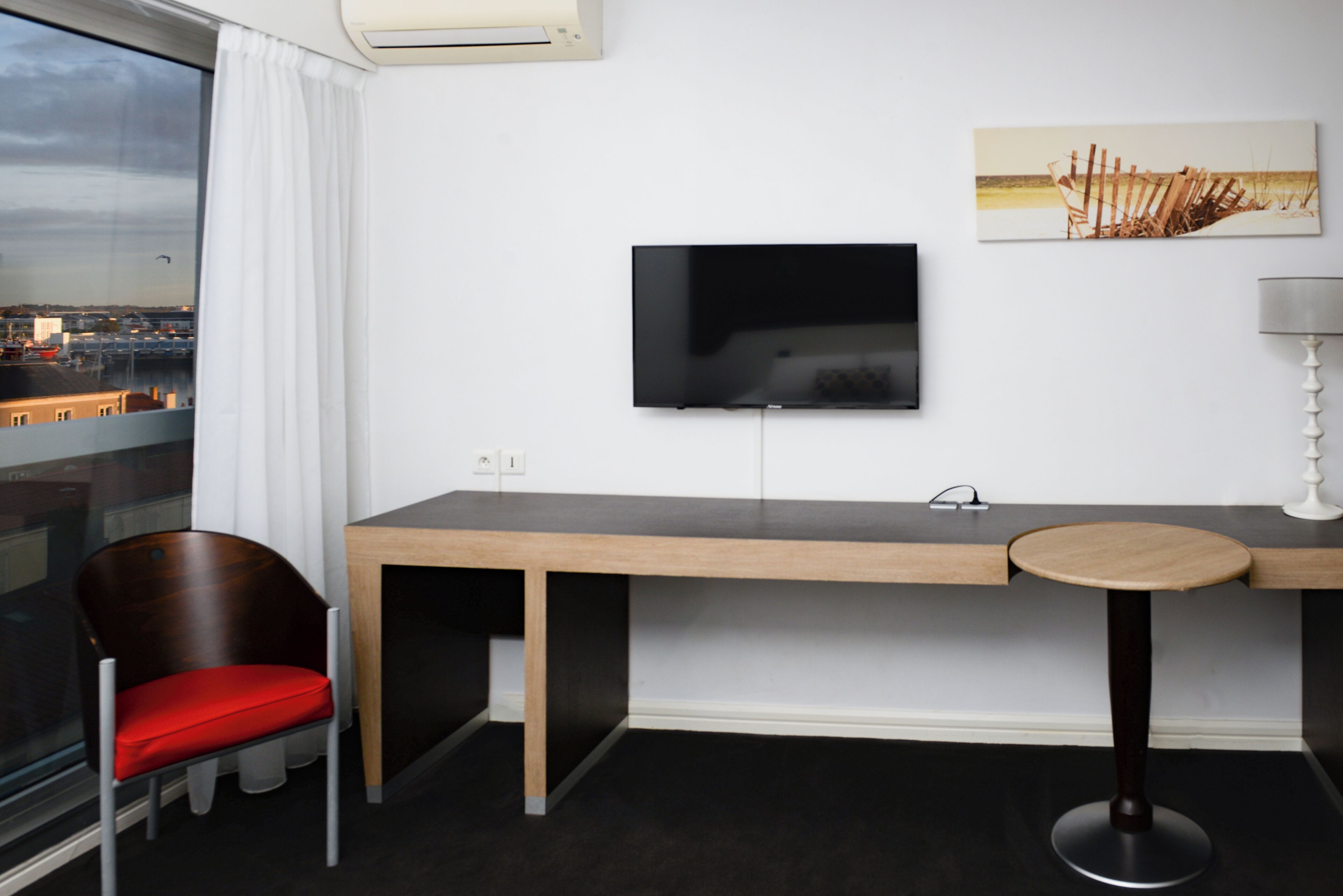standard triple room | in-room safe, laptop workspace, soundproofing, free wifi