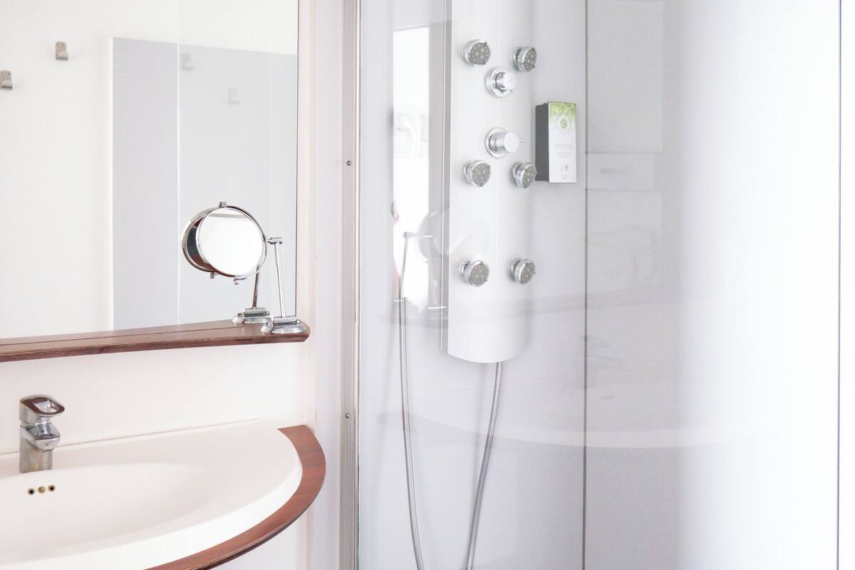 premium room, sea view | bathroom | eco-friendly toiletries, hair dryer, towels, soap