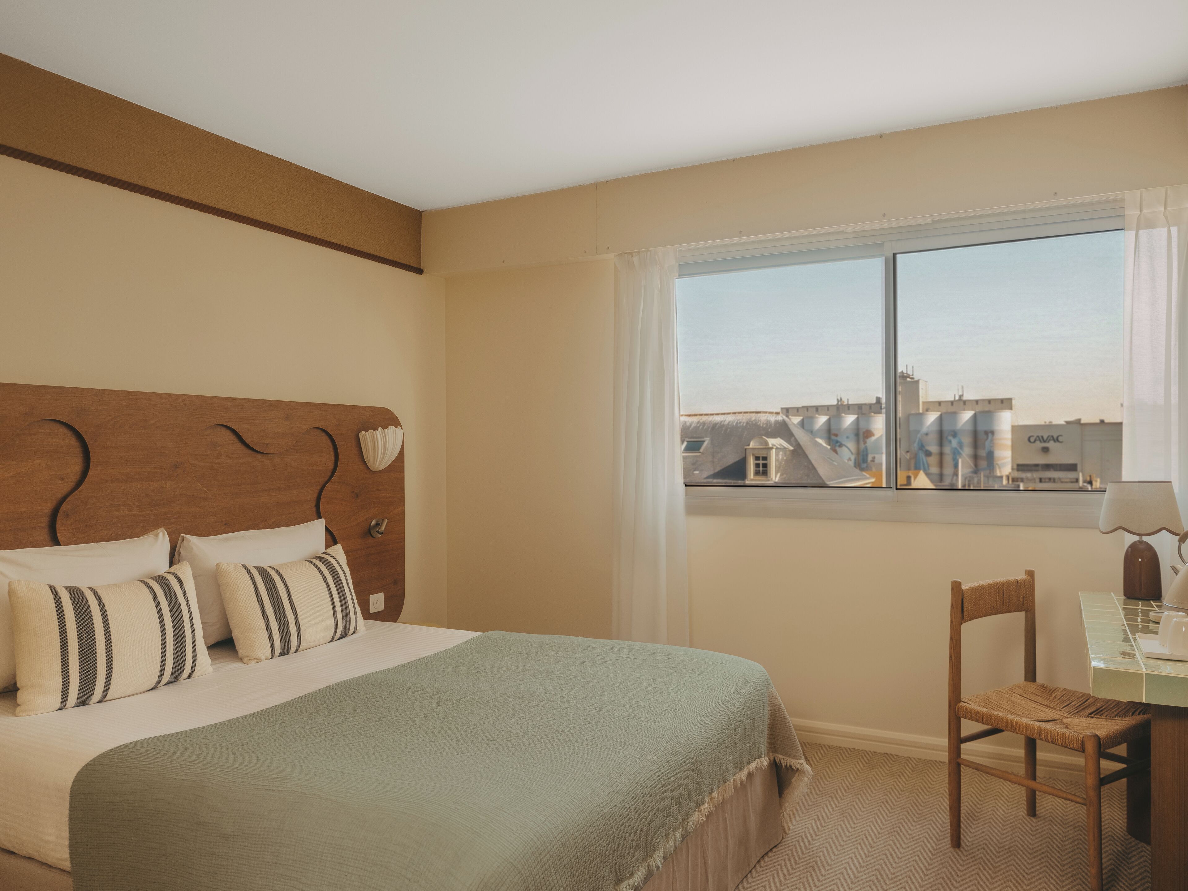 Classic-Zimmer | Hochwertige Bettwaren, Zimmersafe, laptopgeeigneter Arbeitsplatz